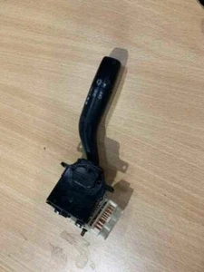 FORD LASER KN LXi 4D SEDAN 2000 - FLASHER SWITCH - Picture 1 of 3