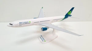 Aer Lingus Airbus A330-300 Snap-fit Model Plane 1/200 Model Plane - Picture 1 of 1