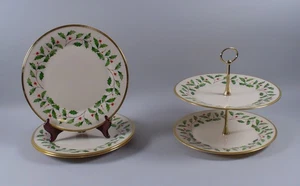 Lenox HOLIDAY Porcelain 2-Tier Center Handle Tray + 3 Dinner Plates - Picture 1 of 4