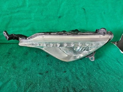 Luz antiniebla izquierda Hyundai Genesis 2012 cupé Foto 1 de 4