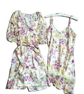 Vintage Womens Robe & Slip Size Small Medium Yellow Floral Print Belted Lace - Bild 1 von 9