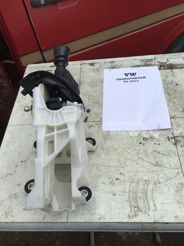 2017 T6 VOLKSWAGEN TRANSPORTER 1968cc Diesel Manual Gear Stick/Shifter - Image 1 of 2