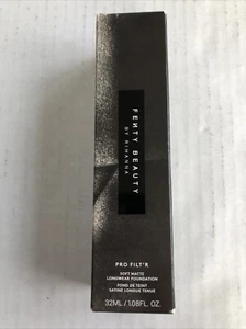Fenty Beauty di Rihanna. Fondazione #250 1.08 Fl. Oz.  - Foto 1 di 3