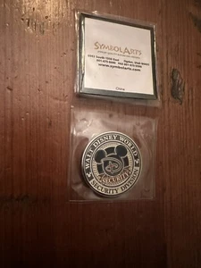 Disney World Security Community Watch See/Say Something Challenge Coin - Picture 1 of 2