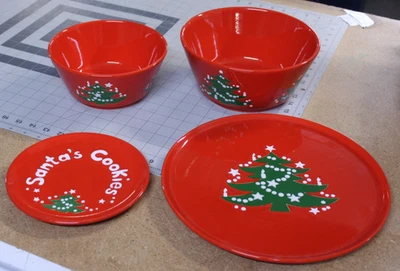 4 Piezas Waechtersbach Rojo Árbol de Navidad Cuencos Plato de Cena Galletas para Papá Noel Foto 1 de 4