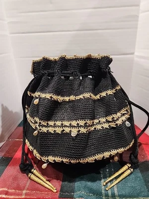 "Cartera de ganchillo vintage hecha a mano con cordón con cuentas negra/dorada 8"" X 6"""  Foto 1 de 4