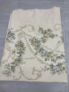 Utica by JP Stevens Vintage No Iron Percale Floral Twin Flat Sheet 72" x 104" - Picture 1 of 7