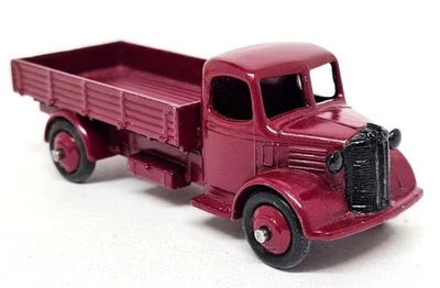 Dinky Meccano Ltd Vintage - 412 Austin Wagon Red Restored + Repro Box Truck - Image 1 of 4