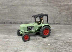 Wiking Green Tractor HO Scale - Picture 1 of 3
