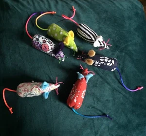 Cosmic Cat Nip Mouse - Picture 1 of 6