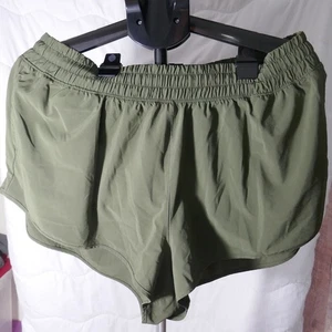 Pantaloncini Offline By Aerie Real Me verde oliva taglia XL - Foto 1 di 4