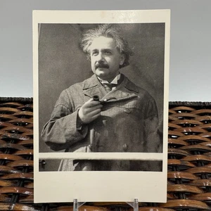 Cartolina Albert Einstein Edizioni 1990 Admira France Hommes du XXe Siecle mai usata - Foto 1 di 2