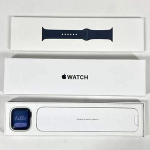 Apple Watch SE 2nd Gen 44MM Black Aluminum Black Sport Band MNU03LL/A - Picture 1 of 12