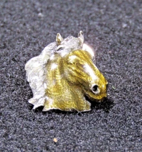 Prendedor de caballo semental esmaltado en peltre Bergamot Inc. Bergamot Inc. 1992 de colección #1069 - Imagen 1 de 4