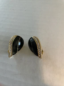 Schöne Ohrclips goldfarben klare Strasssteine schwarze Emaille 1,1 Zoll - Bild 1 von 6