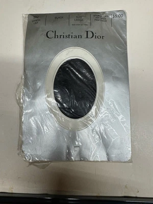 Meia-calça Christian Dior preta grande 952 renda espanhola - Imagem 1 de 4