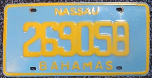 NASSAU, BAHAMAS Expired 1997 Series License Plate - 269058 - Picture 1 of 3