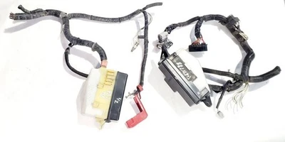 Toyota MR2 2003 2004 2005 OEM par caja de fusibles compartimento del motor  Foto 1 de 4