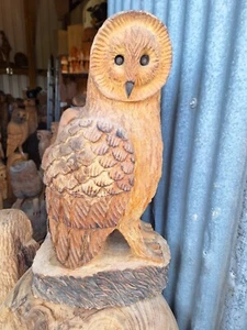 KETTENSÄGE SCHNITZEULE GROSSE GESCHENKIDEE ULME HOLZ HAUS GARTEN SKULPTUR KUNSTHANDWERK - Bild 1 von 8