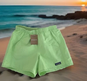 NWT Patagonia Women's 5" Baggies Shorts Salamander Green Medium - Picture 1 of 4
