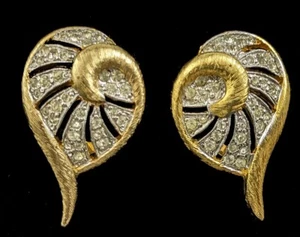Vtg Polcini Pave Leaf Clipback Earrings Goldtone - Picture 1 of 2