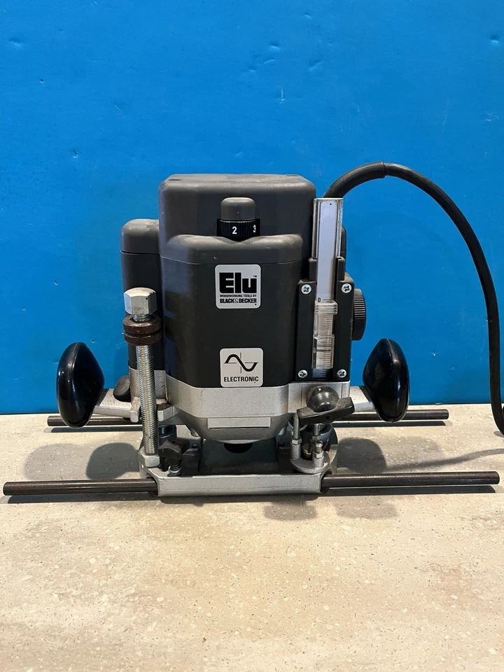 ELU 3338 2 1/4 惠普电子蹦极路由器 1 型瑞士木工工具 — 第 1/4 张图片