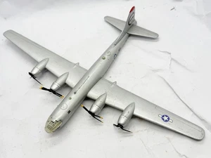 VINTAGE B-29 SUPERFORTRESS BOMBER MODELLFLUGZEUG USAF WWII STYLE - Bild 1 von 9