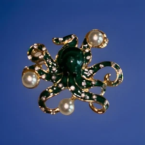 Betsey Johnson MULTICOLOR Green Enamel PEARL OCTOPUS Pendant NECKLACE Or Brooch - Picture 1 of 3