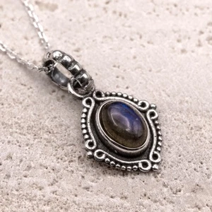 925 Sterling Silver Labradorite Gemstone Ladies Vintage Design Pendant Necklace - Picture 1 of 5