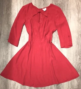 Urban Outfitters Cooperative Sexy Red 3/4 Sleeve Open Cut Out Front Dress Size 0 - Picture 1 of 4
