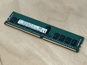 SKHynix 8GB PC4-19200 DDR4-2400T 2Rx8 Reg ECC 288pin Server RAM HMA41GR7AFR8N-UH - Picture 1 of 4