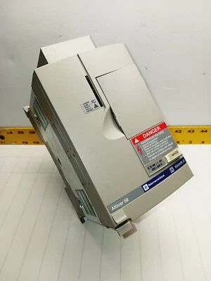 TELEMECANIQUE ALTIVAR 58 AC VARIADOR DE FRECUENCIA 0,75 kW / 1 HP ATV58HU18M2 Foto 1 de 4