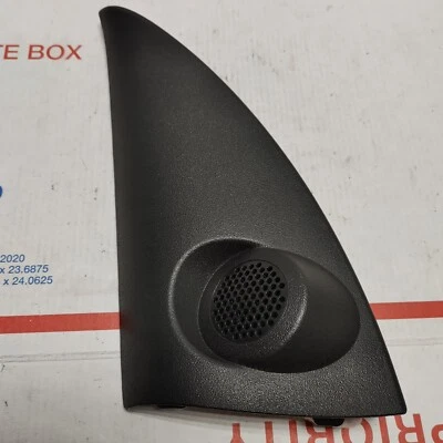 06-07 Saturn Vue Panel de puerta delantera izquierda Espejo Montaje Cubierta Borde con Tweeter OEM Foto 1 de 4