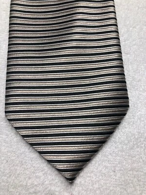 CORBATA IZOD HOMBRE BEIGE Y NEGRA 4 X 60 Foto 1 de 4