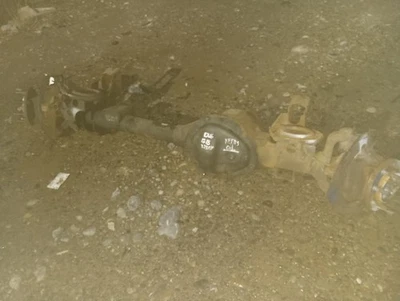 Front Axle Assembly 3.73 Ratio from 2009 Dodge RAM 2500 11295077 Foto 1 de 4