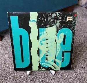Elvis Costell And The Attractions - Almost Blue Vinyl Has White Label - Picture 1 of 9