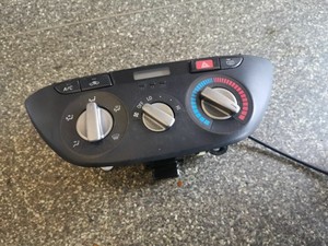 Toyota RAV 4 (XA20) 2003 Petrol Climate control unit 5590042100 ADV25683