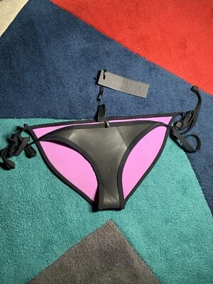 Parte inferior de bikini triángulo recubierto negro para mujer talla Xs nueva con etiquetas Foto 1 de 4