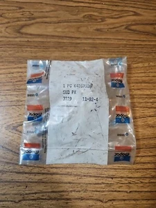 NOS MOPAR CHRYSLER DODGE GRILLE BRACKET 4267926 - Bild 1 von 3