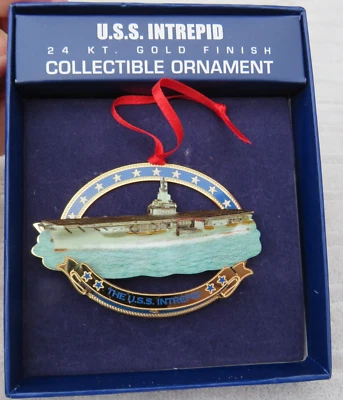 USS Intrepid Navidad Adorno Coleccionable - Acabado Oro 24 KT Foto 1 de 3