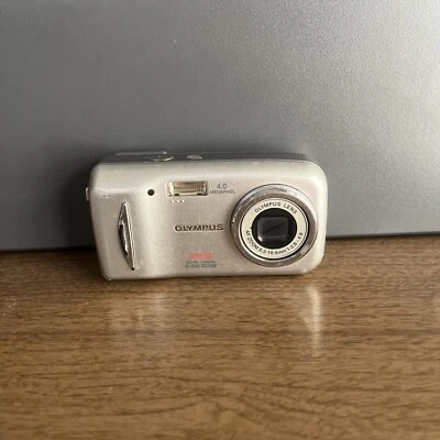 Olympus Camedia D-545 Zoom Digital Camera 4.0 MP Tested Working - Image 1 of 4
