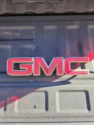 Camión GMC Sierra 94-98 emblema parrilla C/k Yukon Suburban  Foto 1 de 3