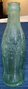 Bottiglia vintage Coca Cola BAKERSFIELD CALIF 6 oz Hobbleskirt 1923 Coca-Cola di Natale 884A - Foto 1 di 6