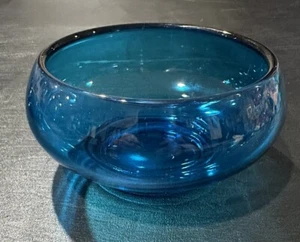 Wikinger Bluenique Glas Langschwanz Vogel bedeckt Bonboniere nur Sockel MCM blau - Bild 1 von 3