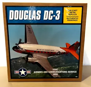 Ertl 1/72 Douglas DC-3 RAF Military Air Transport Service F492 Diecast USAF - Picture 1 of 5