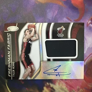 2019-20 Panini Certified Tyler Herro Freshman Fabric Jersey Auto RC FF-TH Heat - Picture 1 of 4