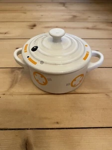 Le Creuset Star Wars BB8 Mini Kokotte brandneu in Verpackung - Bild 1 von 6