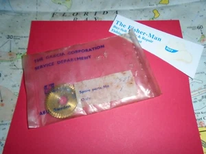 ABU-MATIC GARCIA 136 DRIVE GEAR WITH CLICK SPRING PART 5528 & 6762 CENTER RING - Picture 1 of 2