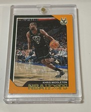  /25 2018-19 Panini NBA Hoops /25 - Winter #14 Khris Middleton