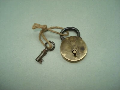Petit Cadenas Ancien de Bagage - Photo 1/4
